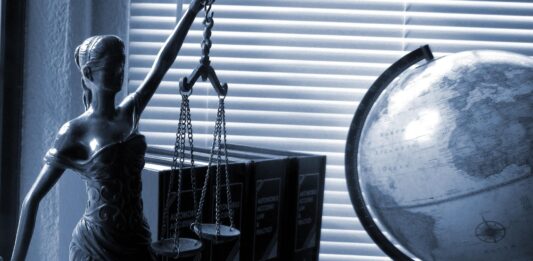 LexTool – narzędzie AI dla prawników w świecie przeciążonych kancelarii narzędzie AI dla prawników